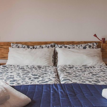 Bed And Breakfast Humus Sapiens Castiglione Chiavarese Exterior foto